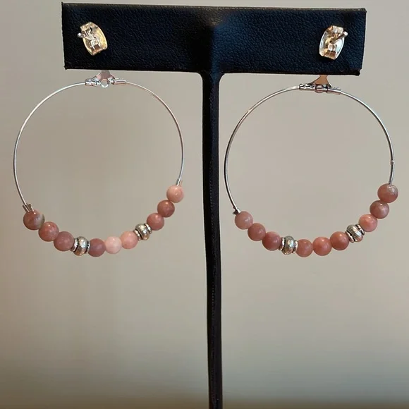 HAND CRAFTED PINK LEPIDOLITE HOOP EARRINGS - Picture 6 of 12